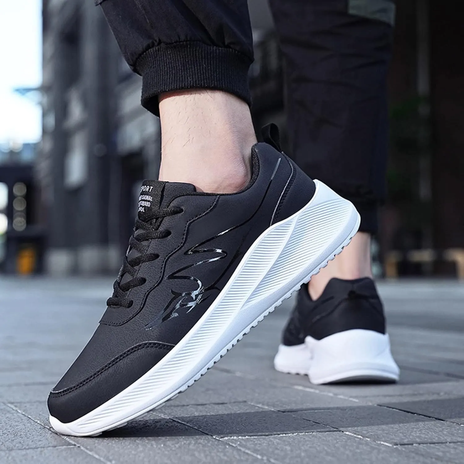 Fashion Men Sports Shoes Flat Thick Bottom Non Slip Lace Up Upper Comfortable Sneaker Shoes for Men Fashion