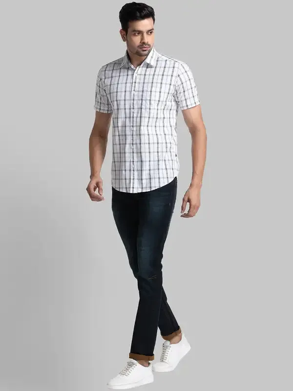 Men White Slim Fit Checks Cotton Half Sleeve Shirts