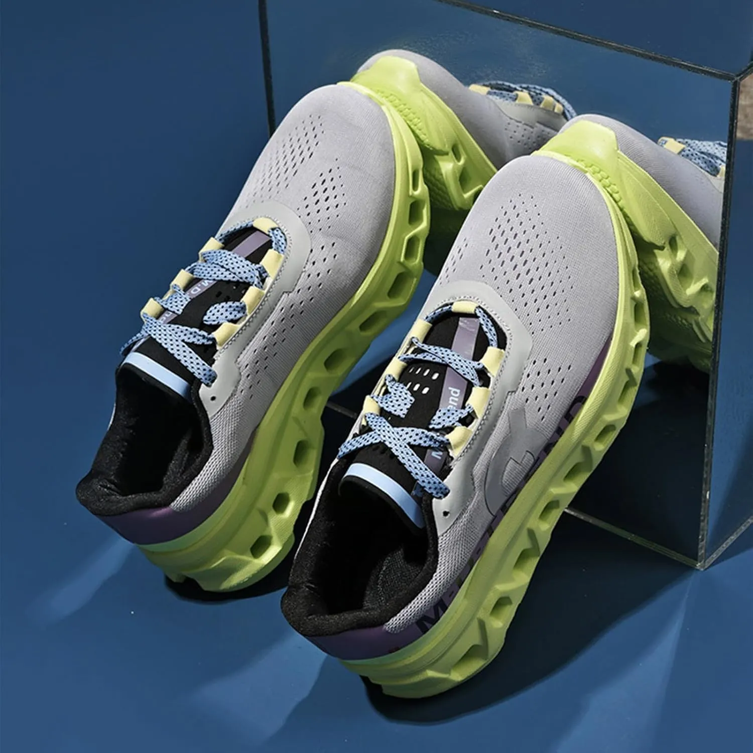 Men's Fashion Sneakers Breathable Mesh Running Shoes Cushioned Athletic Sneakers Non Slip Soft Sole Casual Athletic Walking Shoes
