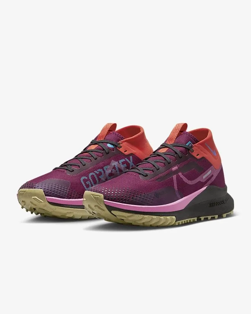 Nike Women's Low-Top Sneakers