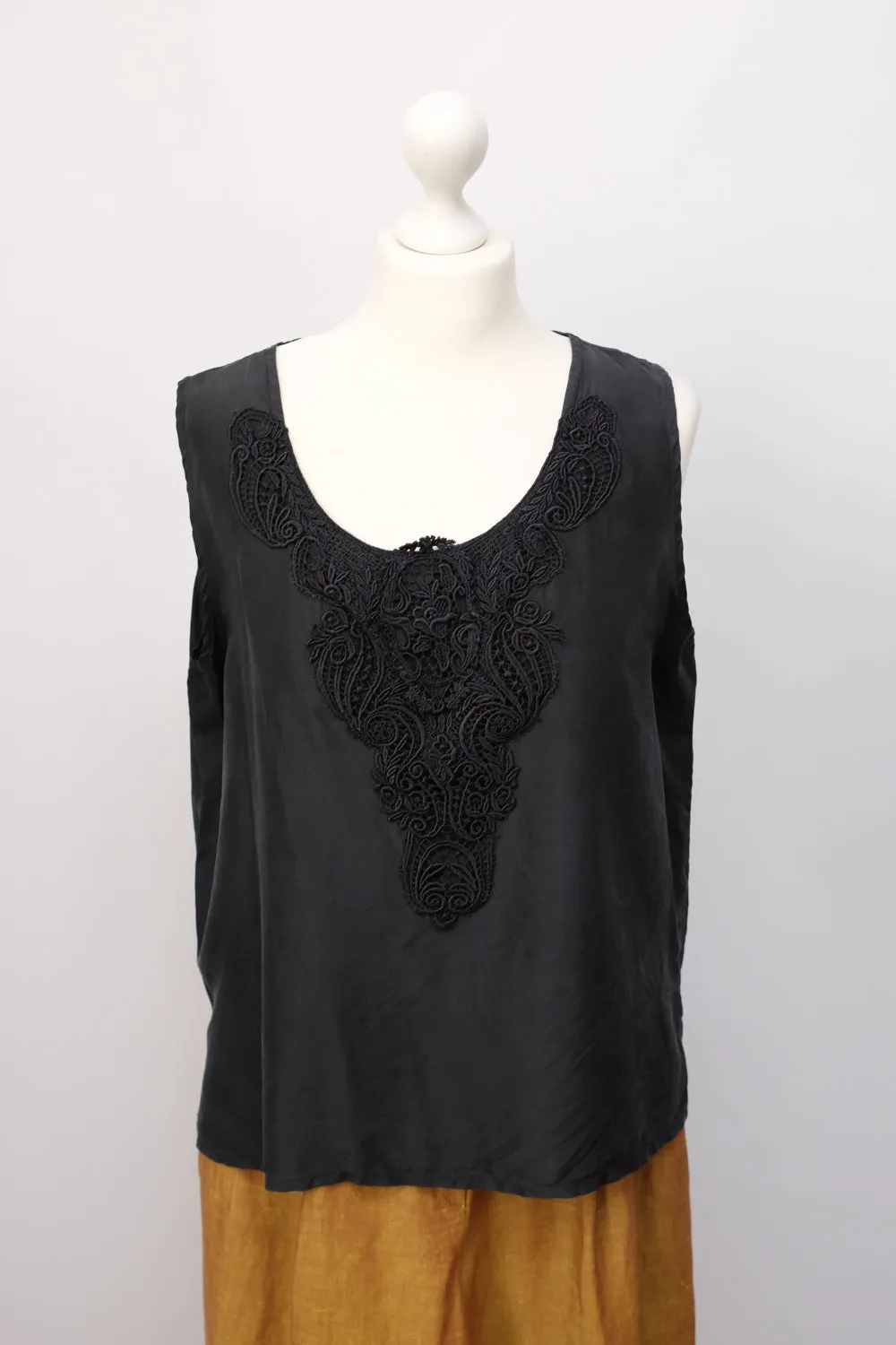 PURE SILK BLACK VINTAGE TANKTOP