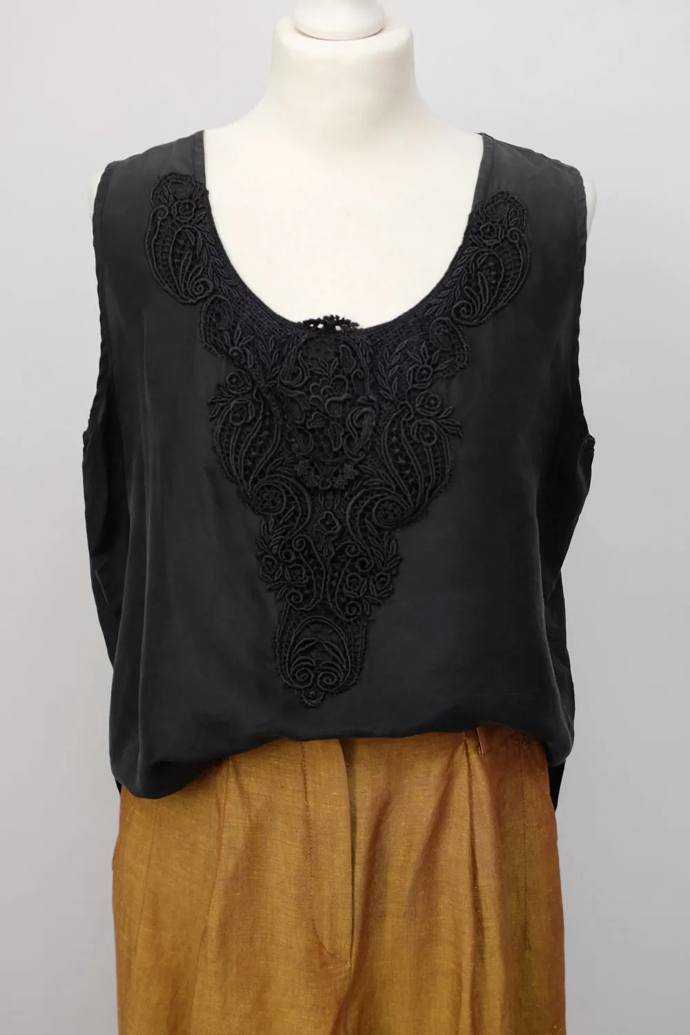 PURE SILK BLACK VINTAGE TANKTOP