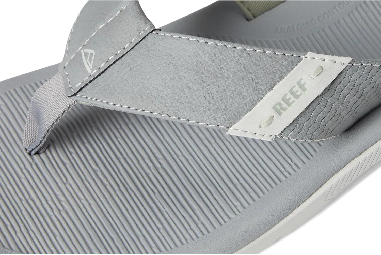 REEF Santa Ana Men's Flip Flop, Arch Support, Water Friendly, Non Marking Outsole