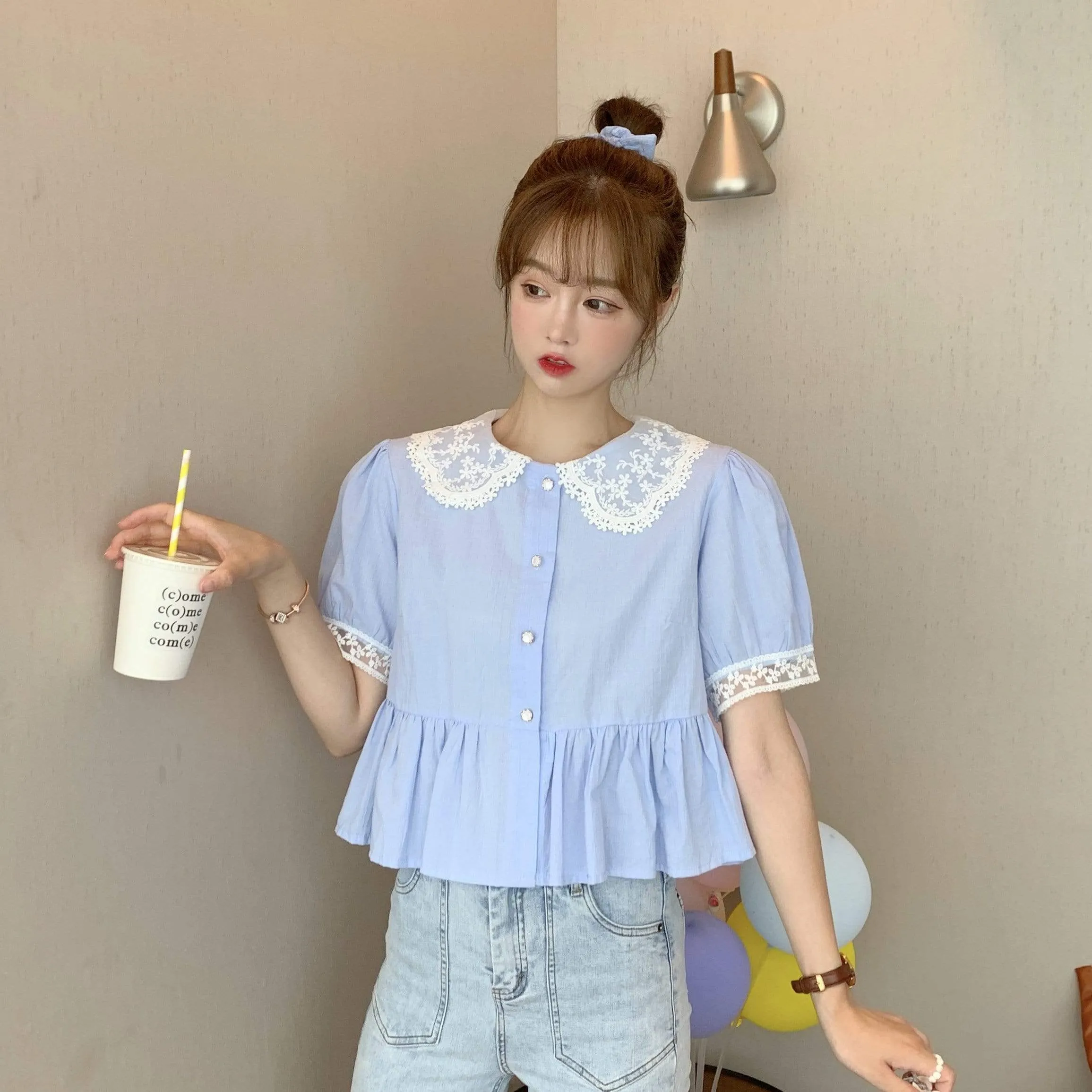 Women's Cute Lace Peter Pan Collar Shirts